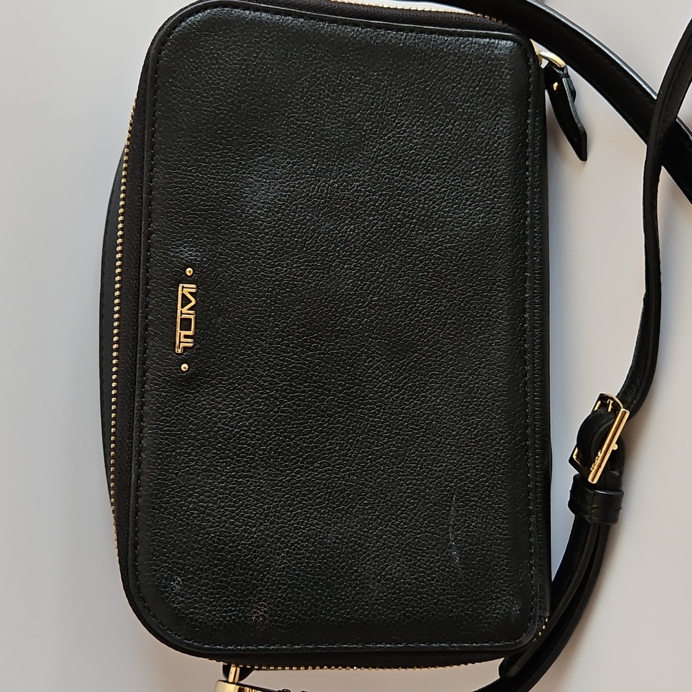TUMI Black Leather Crossbody Bag Detachable Strap - Picture 11 of 17